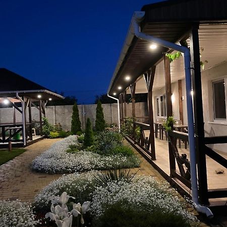 Hotel Три Кошки Tschornomorske Exterior foto